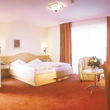 Elisabeth 4*